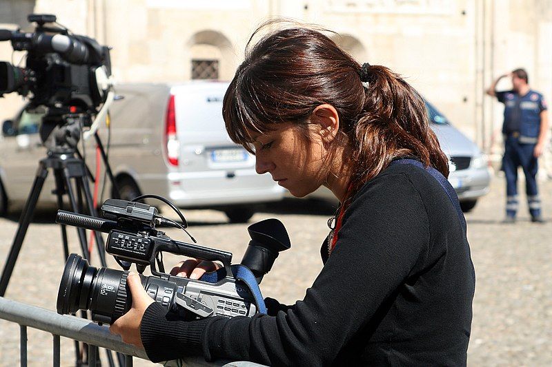 File:Videojournalist.jpg