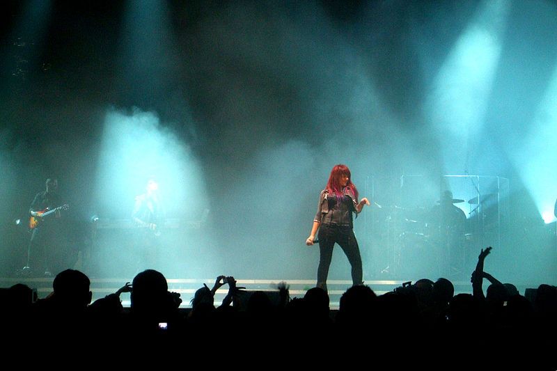 File:AllisonIrahetaAmericanIdolsLiveTour2009.jpg