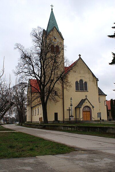 File:Cífer church.JPG