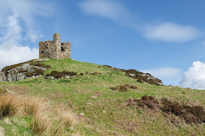 File:Castle Varrich.jpg