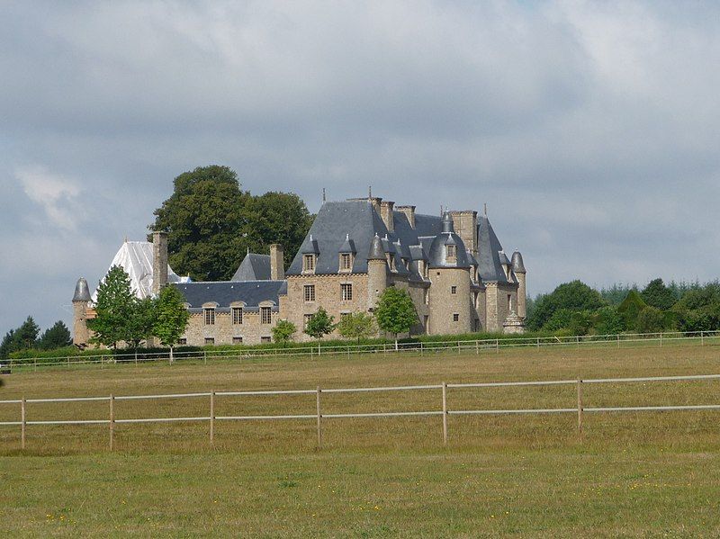 File:Chateau du repas.JPG