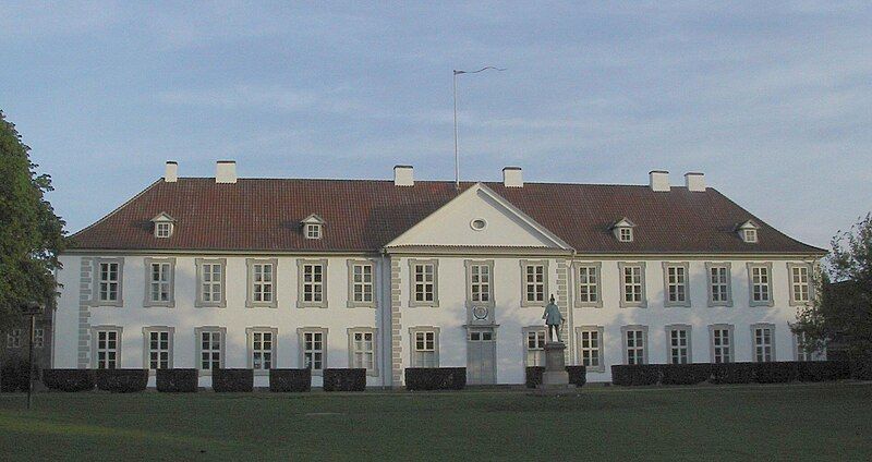 File:Denmark-odense palace.jpg