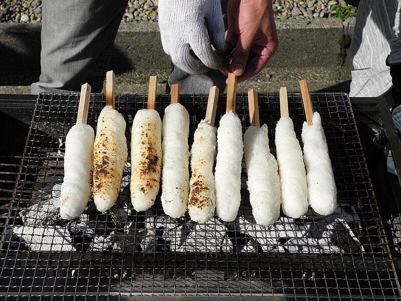 File:Grilling kiritanpo.jpg