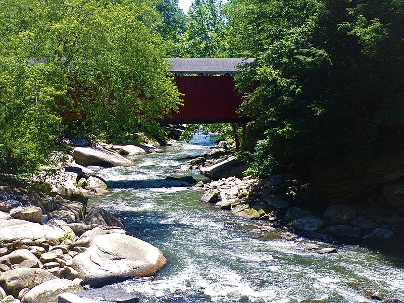 File:Hell's Hollow Bridge.jpg