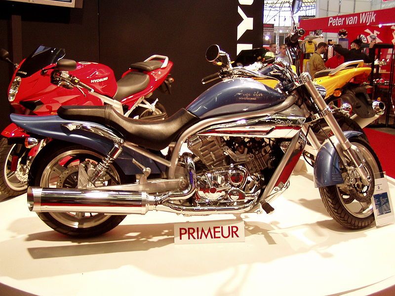 File:Hyosung Aquila 650.JPG