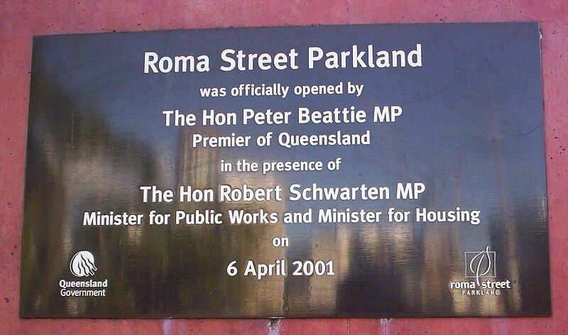 File:Roma-Street-Parkland-opening--plaque.JPG