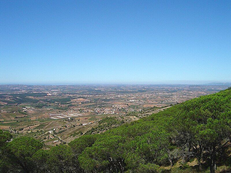 File:Serra de Montejunto2.jpg