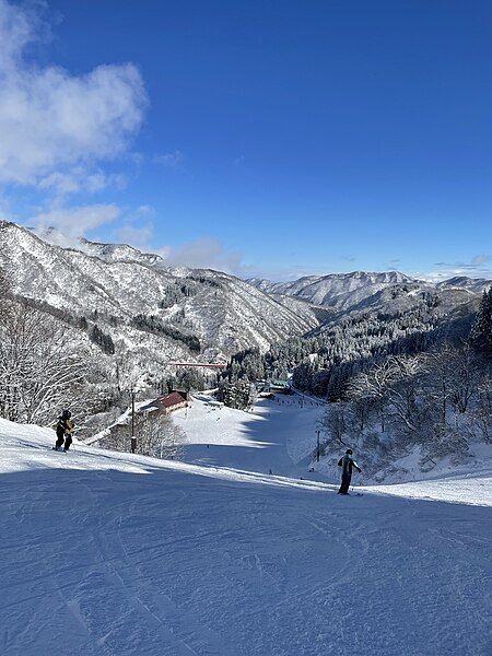 File:Taira Ski Area(たいらスキー場).jpg