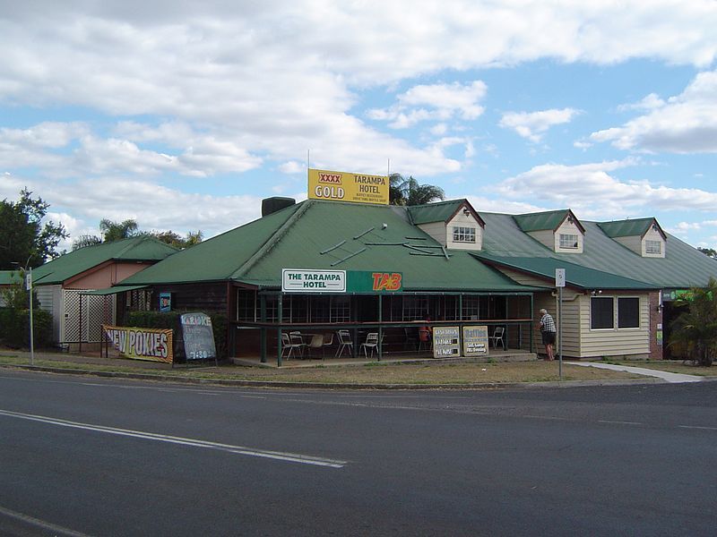 File:Tarampa Hotel.jpg