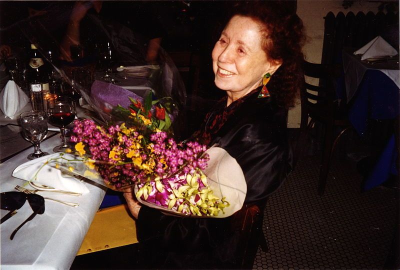 File:Bbluh with flowers.jpg