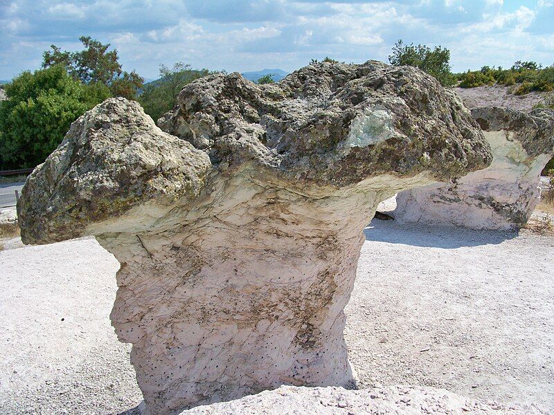 File:Bulgaria-The Stone Mushrooms-02.jpg