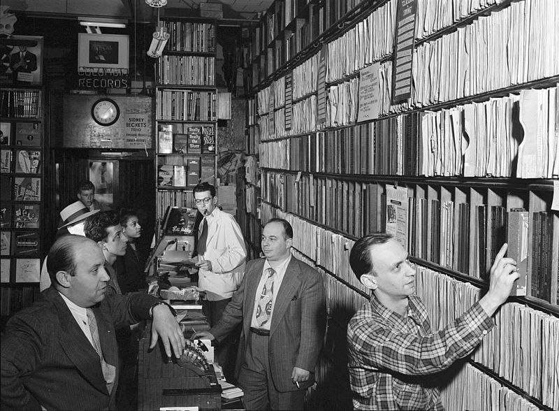 File:Commodore-Music-Shop-1947.jpg