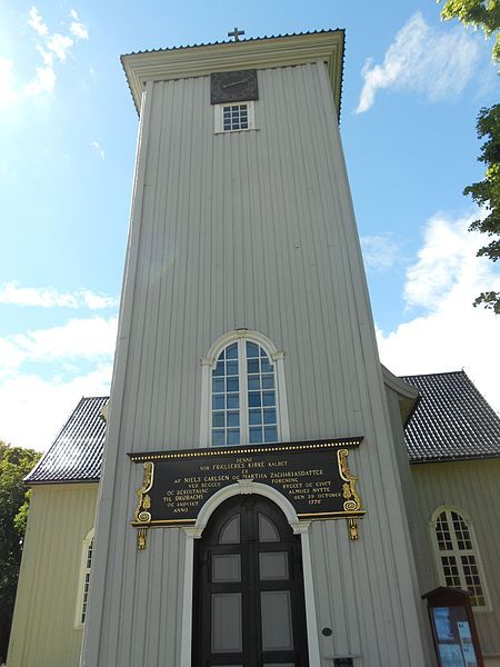 File:Drøbak kirke 1.jpg