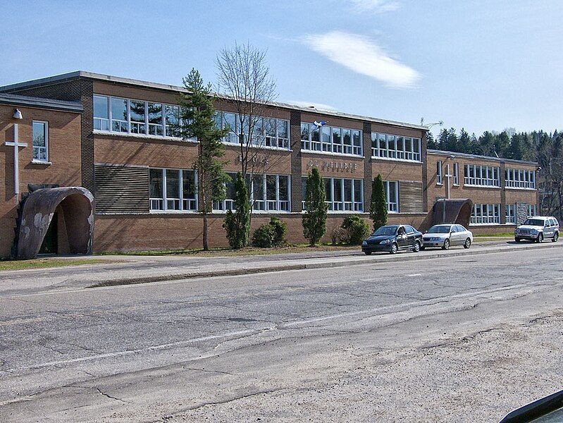 File:Ecole Meandre.jpg