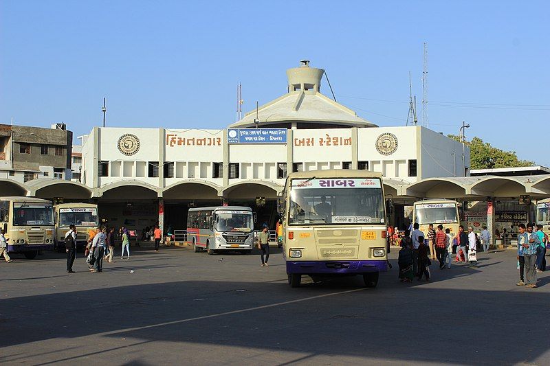 File:Himatnagar Bus Station.jpg