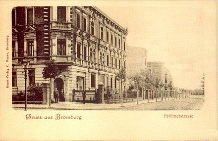 The tenement on a 1908 postcard