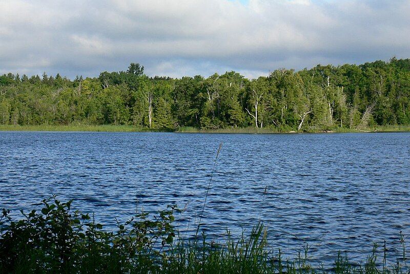 File:Lake katchewanooka (4289585525).jpg