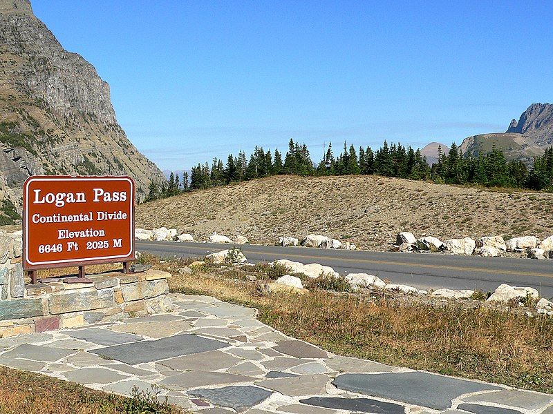 File:Logan Pass-27527.jpg