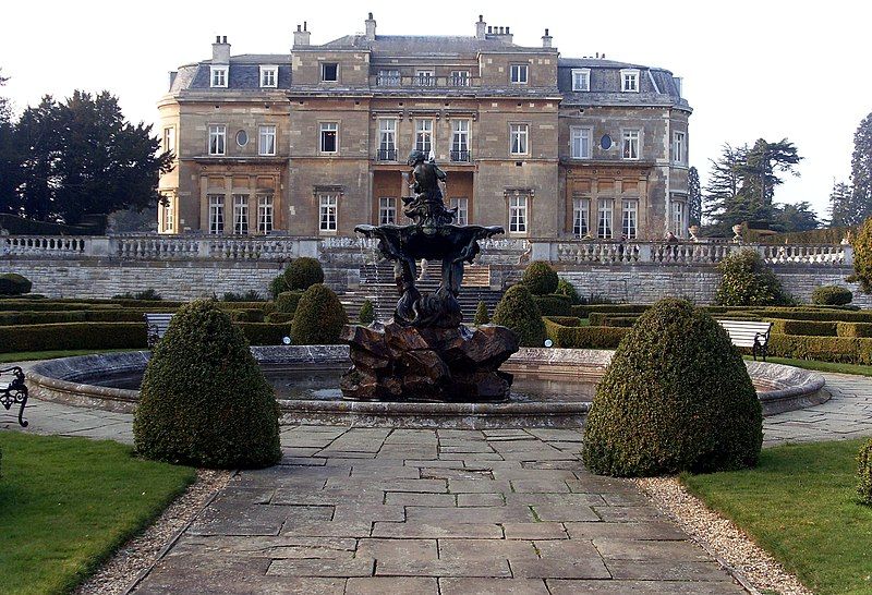 File:Luton Hoo mansion-3375179309.jpg