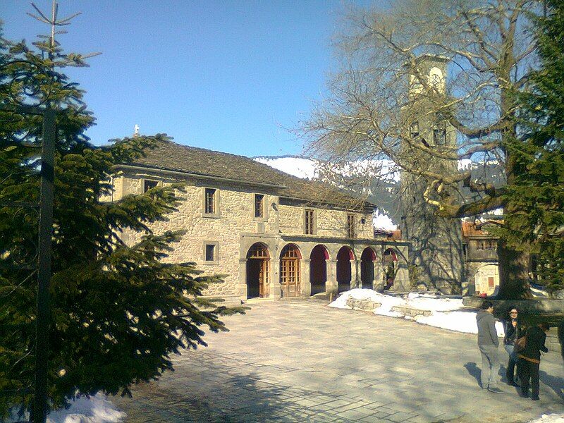 File:Metsovo church.jpg