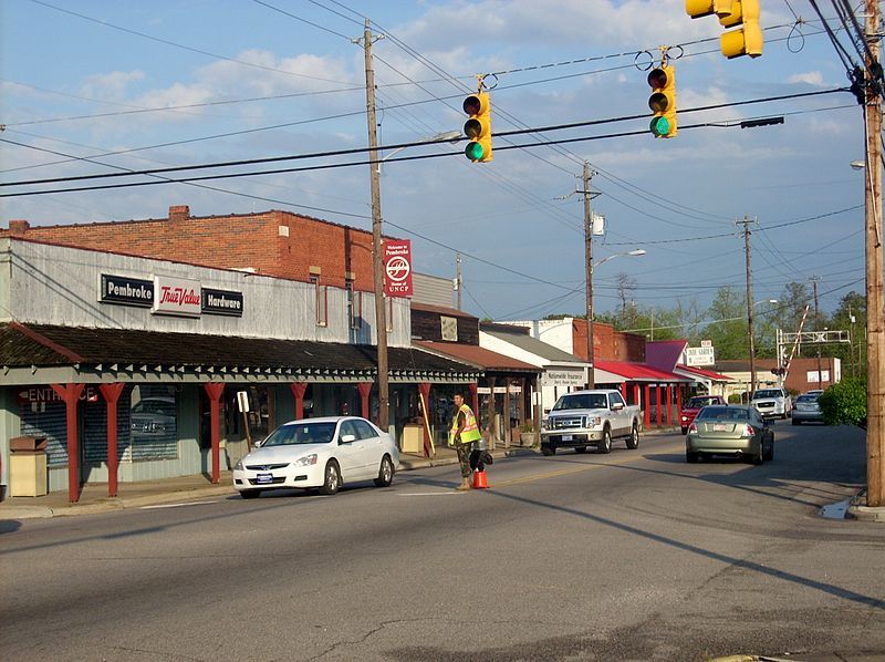 File:Pembroke Third Street.jpg