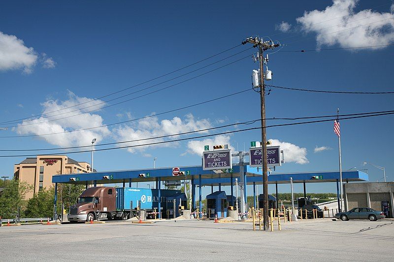 File:PennaPike toll plaza.jpg