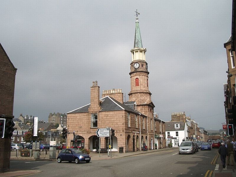 File:Stonehaven-Square.jpg