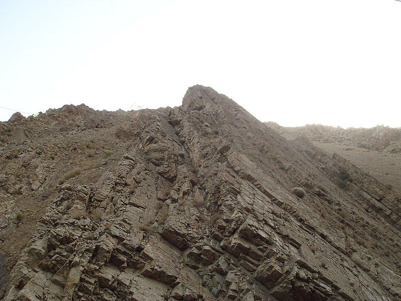 File:Tegeran mnt.JPG