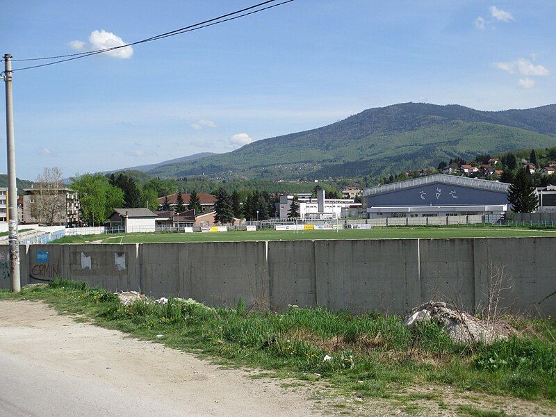 File:Vitez football field.jpg