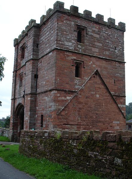 File:WetheralPrioryGatehouse.jpg