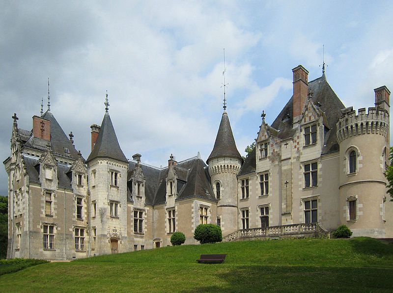 File:Candé Castle.jpg