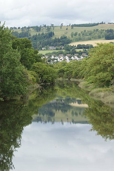 File:DingwallCanal1.jpg