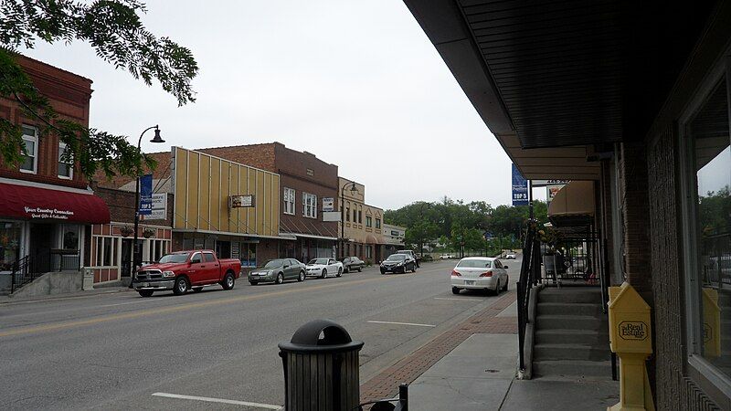 File:Downtown Papillion, Nebraska.jpg