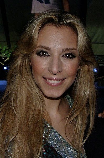 File:Gisela (singer) (cropped).jpg