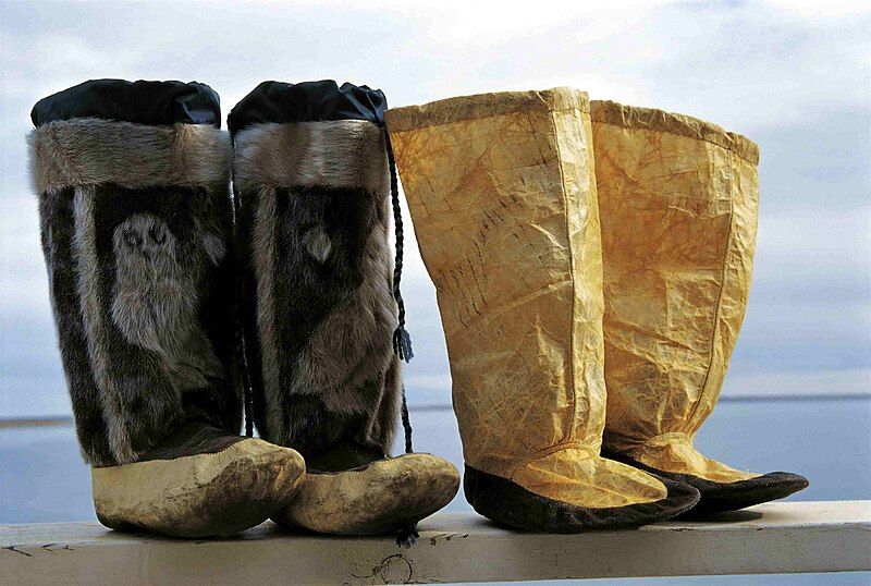 File:Inuit-Stiefel.jpg