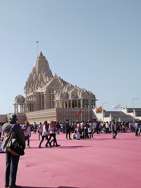 File:Khodaldham Temple.jpg