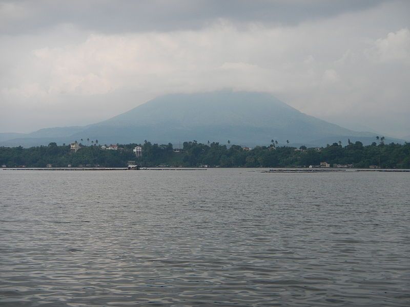 File:LakeSampalocjf7329 03.JPG