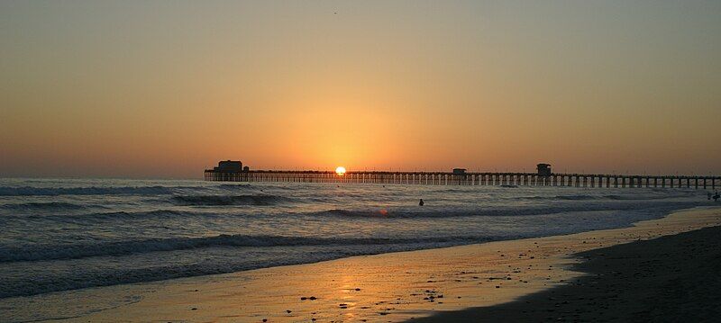 File:Oceanside-pier.JPG