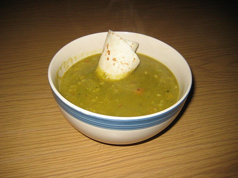 File:Pea-soup-with-tortilla.jpg