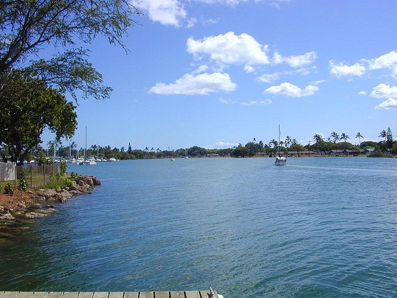 File:Puuloa Lagoon.jpg