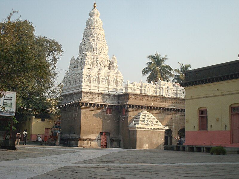 File:Siddheshwar temple 01.JPG