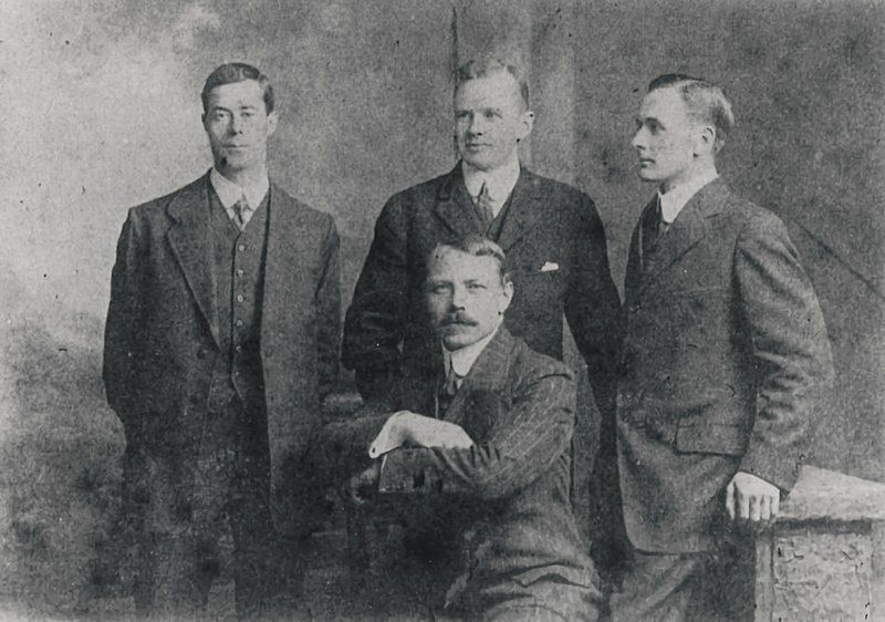 File:Titanic surviving officers.jpg