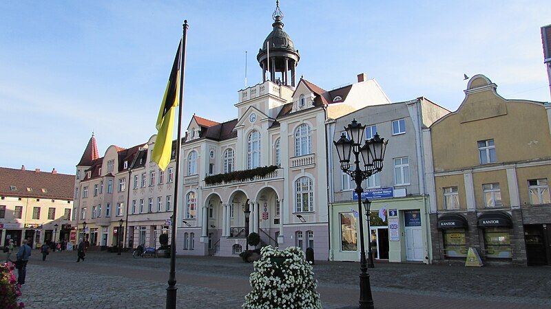 File:Wejherowo Rathaus.JPG