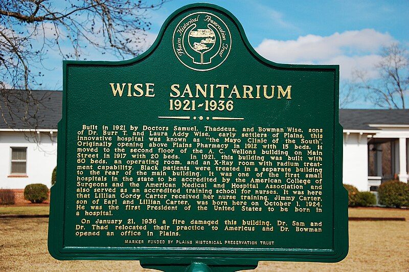 File:Wise Sanitarum sign.jpg