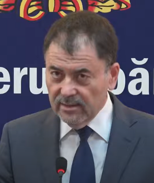 File:Anatol Șalaru 2016.png