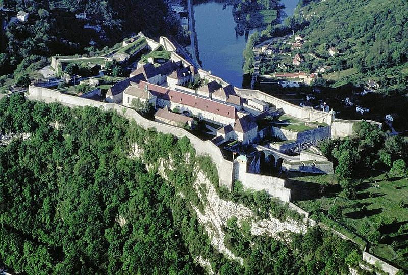 File:Citadelle Besançon.jpg