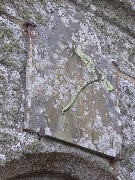 File:DSCN1526BreageChurchSundial.jpg