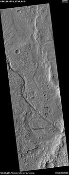 Channel showing an old oxbow and a cutoff, as seen by HiRISE under HiWish program. Location is Memnonia quadrangle.