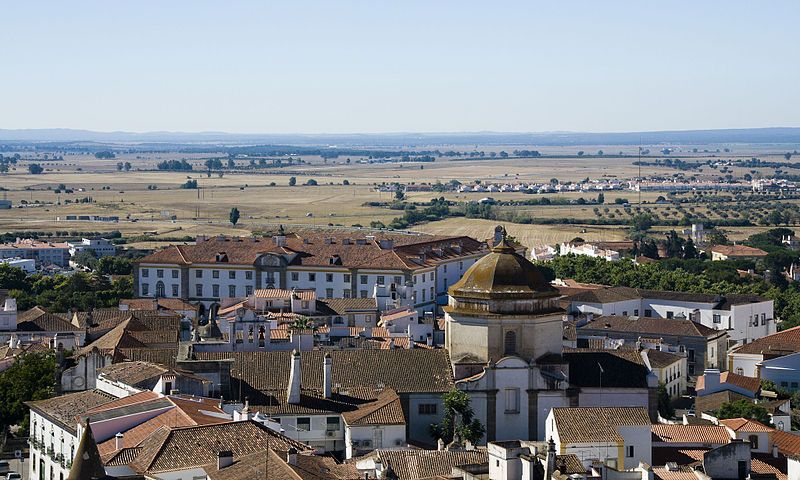 File:Evora view.jpg