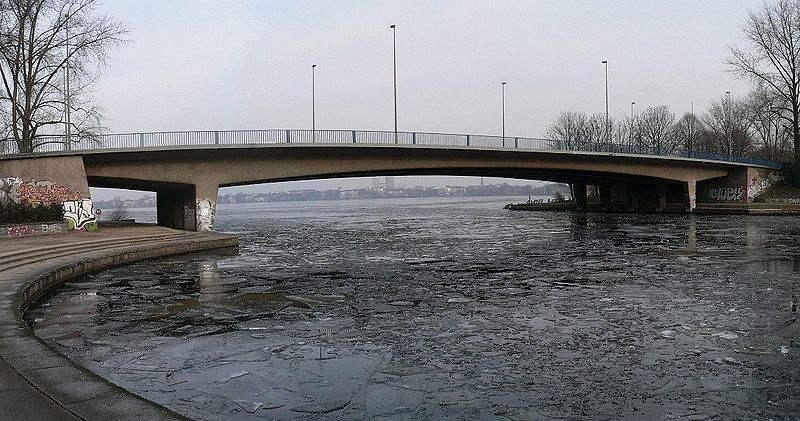 File:Hamburg.Kennedybruecke.wmt.jpg